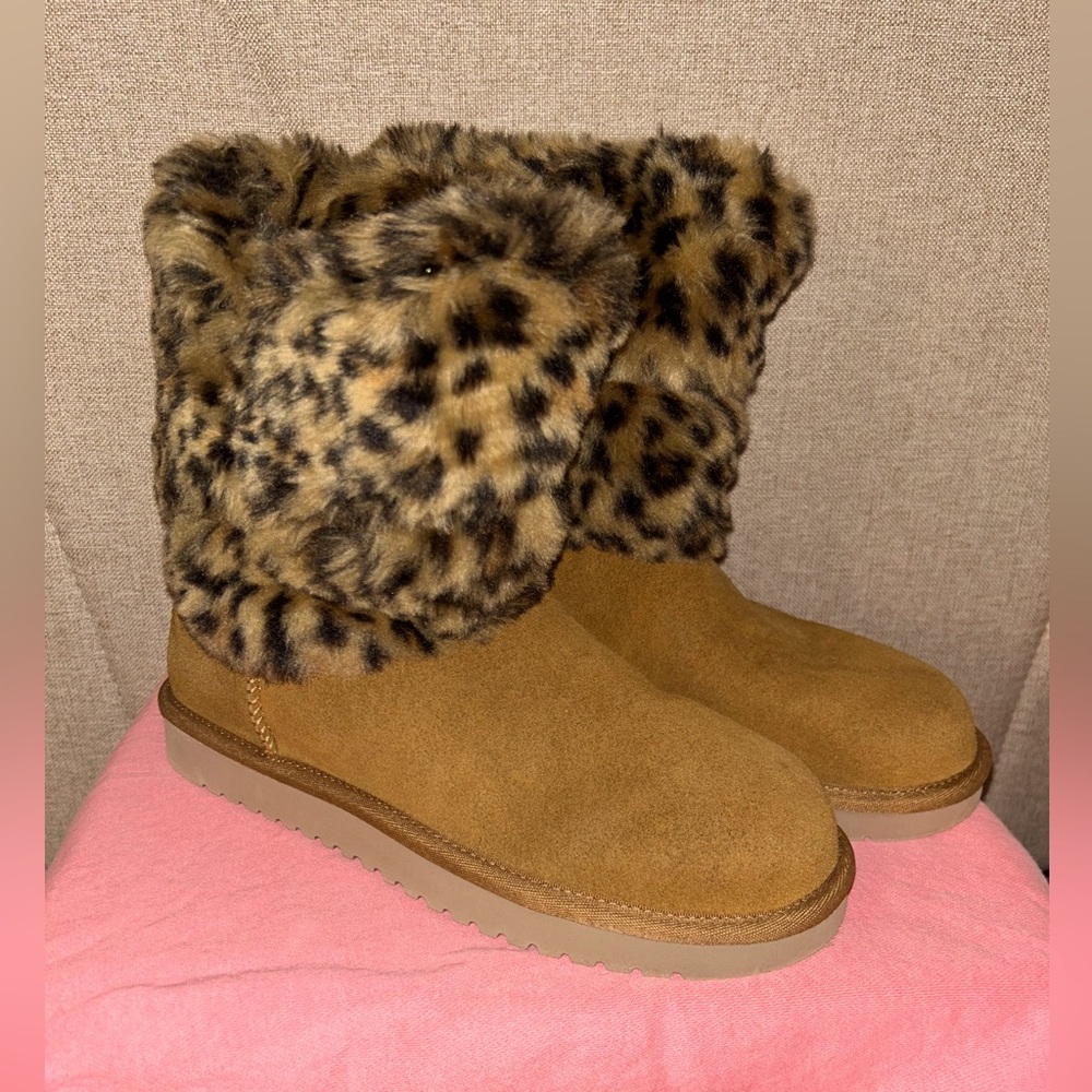 KOOLABURRA By UGG Fuzzy Winter Boots
